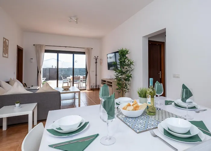 Casa Rosa بلايا بلانكا